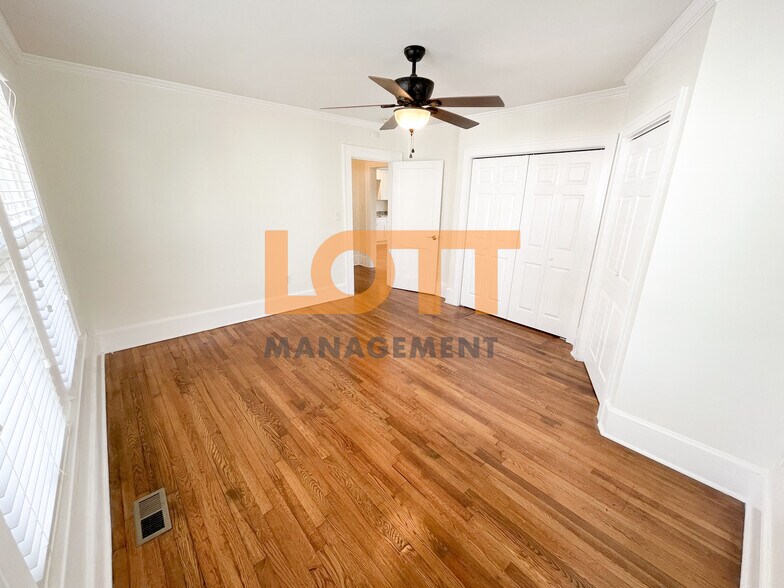 Building Photo - 39 Burdette St