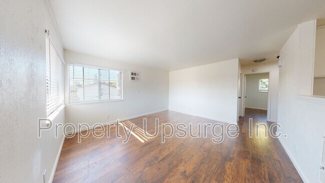 Building Photo - 2790 Irwin Rd