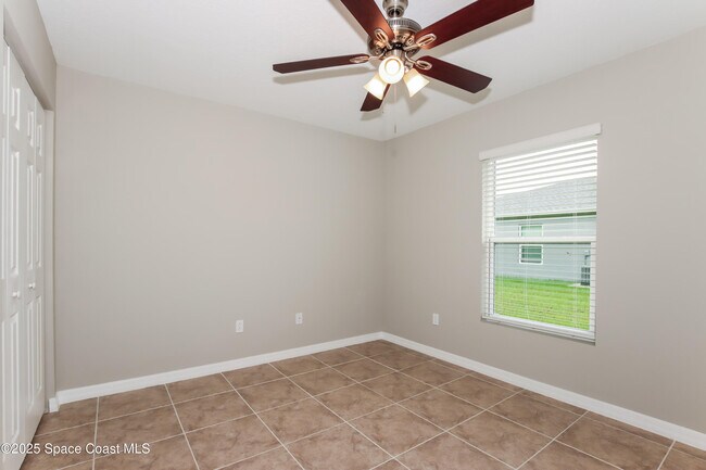 Building Photo - 2131 Watkins Rd SE