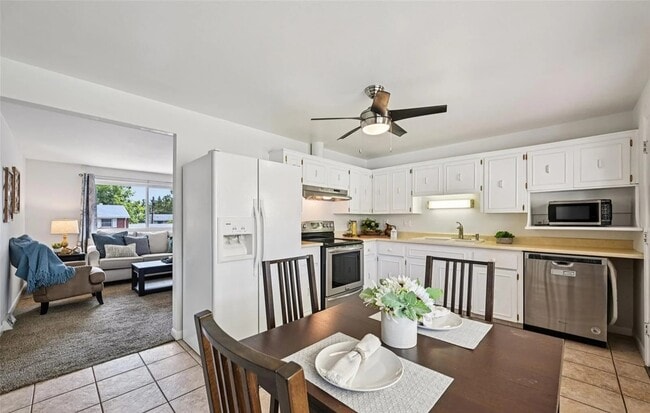 Building Photo - 6781 Quay Ct