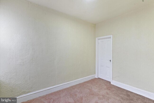 Building Photo - 2653 N Colorado St