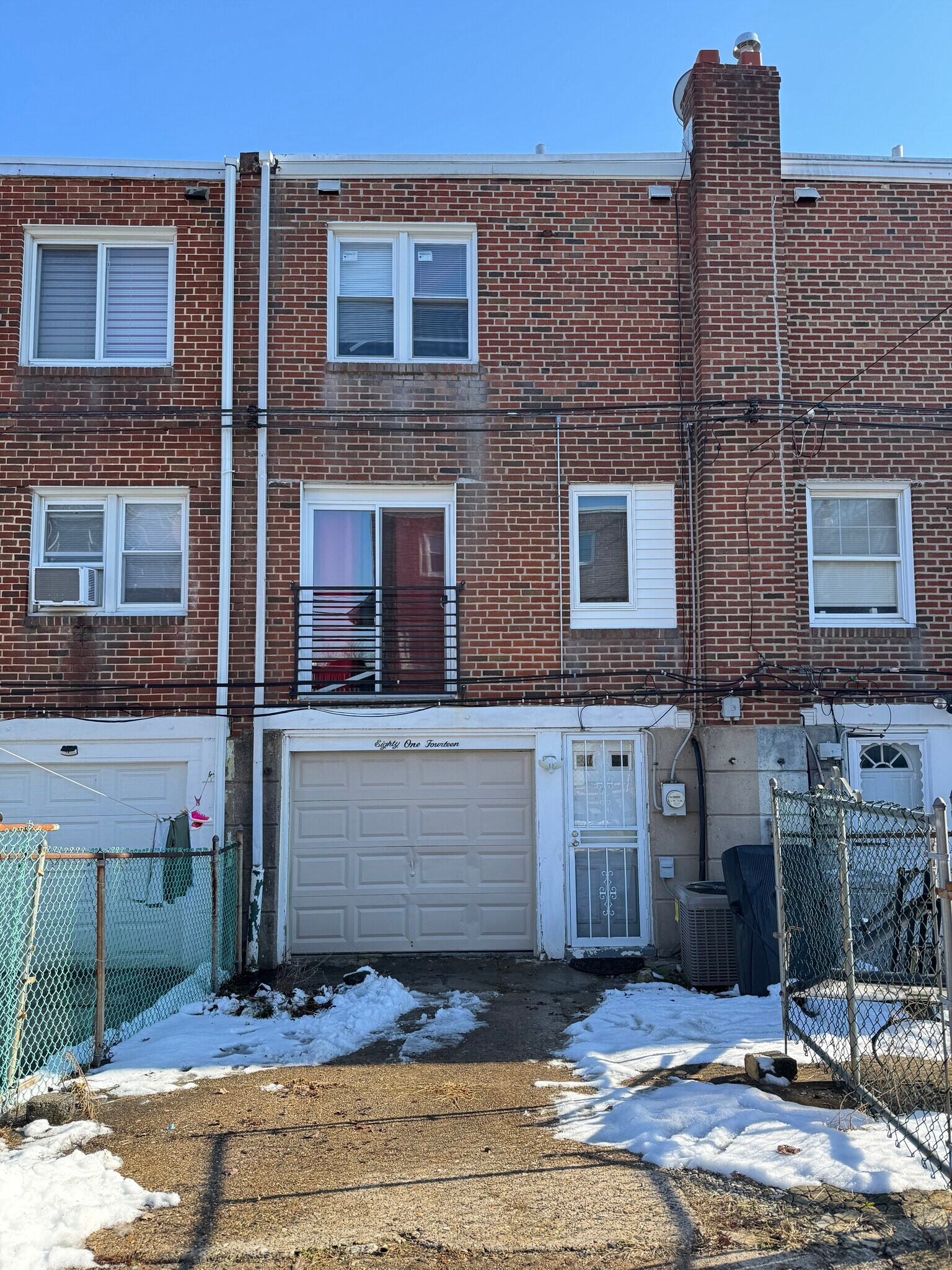 Garage & Driveway - 8114 Terry St