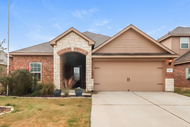 Building Photo - 4217 Antioch St