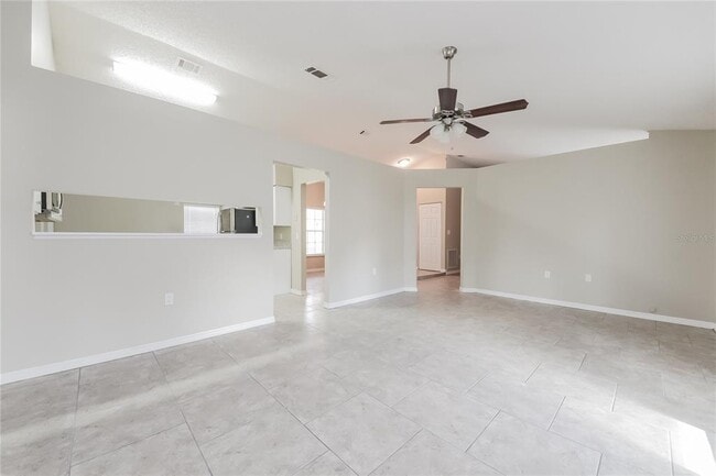 Building Photo - 945 Delano Ct
