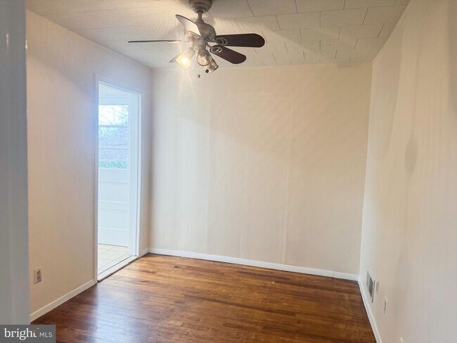 Building Photo - 4402 Ives St