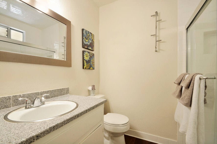 Building Photo - 8432 Bangor Bnd