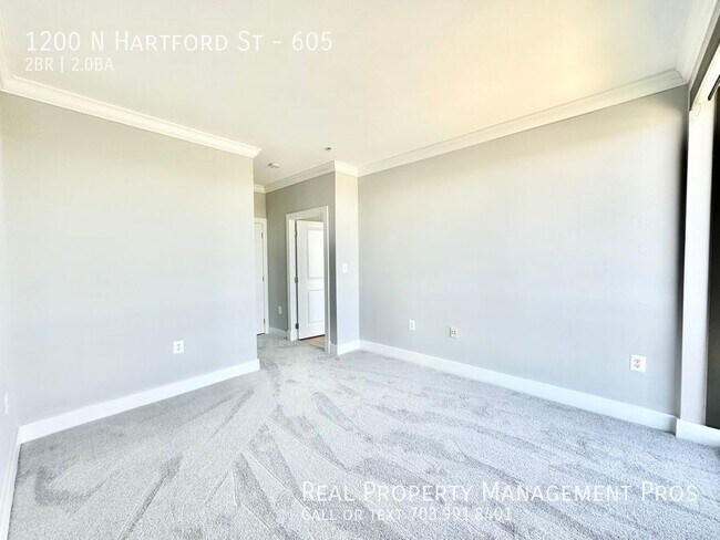 Building Photo - 1200 N Hartford St