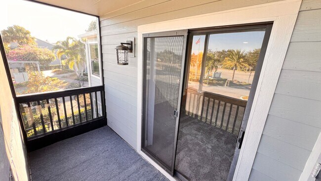 Building Photo - Cozy Casselberry Condo Available - Move In Before the Holidays!