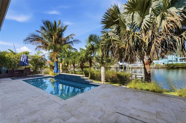 Building Photo - 909 Allegro Ln