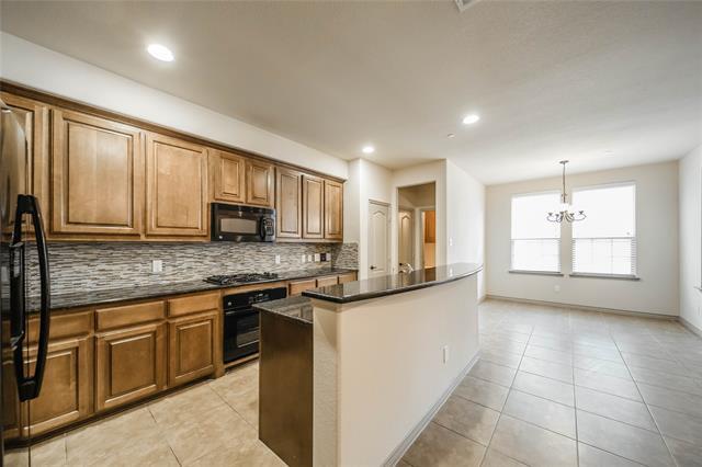 Building Photo - 2813 Sheridan Dr