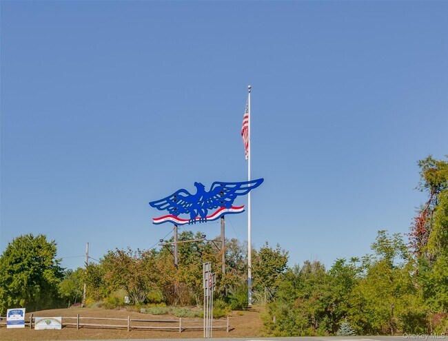 Building Photo - 71 Cox Ave