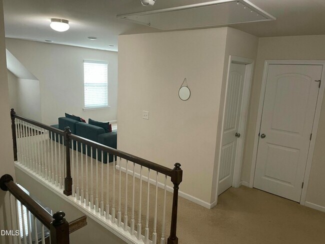 Building Photo - 920 Cozy Oak Ave