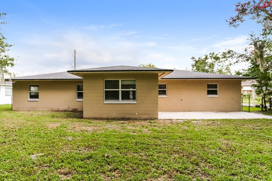 Building Photo - 6104 Harlow Blvd