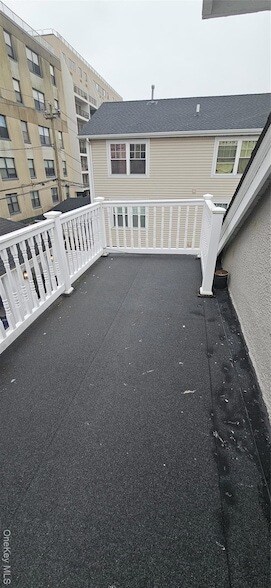 Building Photo - 218 W Chester St