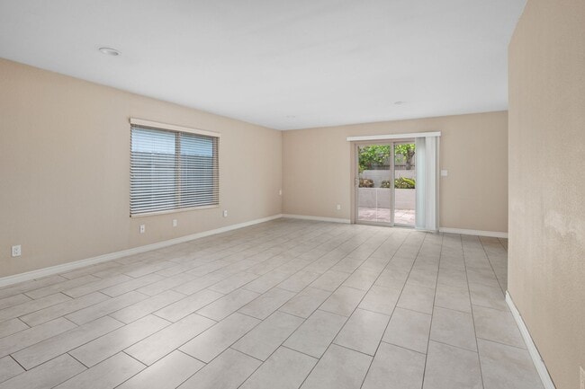 Building Photo - Single Family House One Level