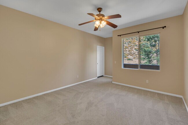 Building Photo - 3183 Dehesa Rd