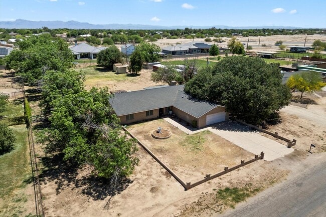 Building Photo - 23265 Vía Del Arroyo