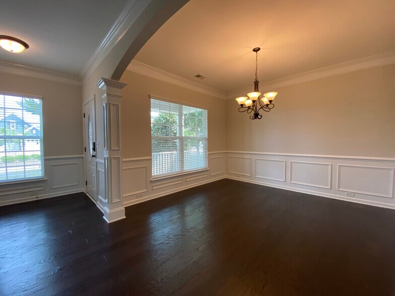 Dining room - 2076 Waverly Ct