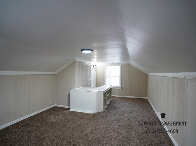 Building Photo - Fully Renovated 3-Bedroom Home – Move-In Ready for You!