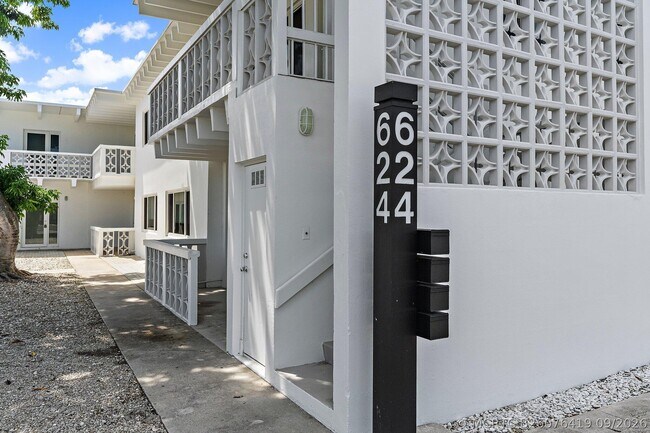 Building Photo - 624 Southwind Cir