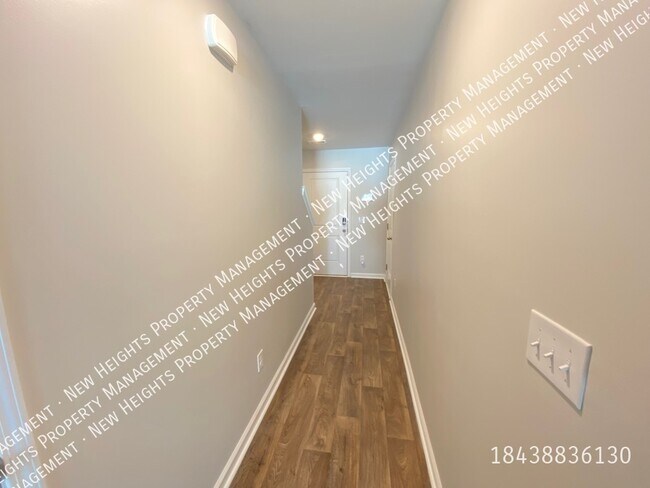 Building Photo - Adorable Townhome in Cane Bay!