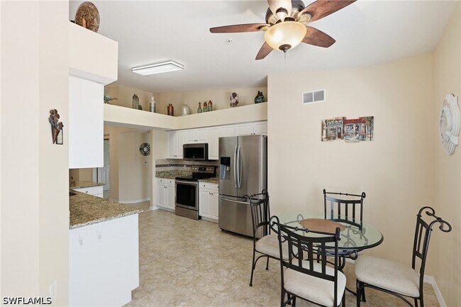Building Photo - 26630 Rosewood Pointe Dr