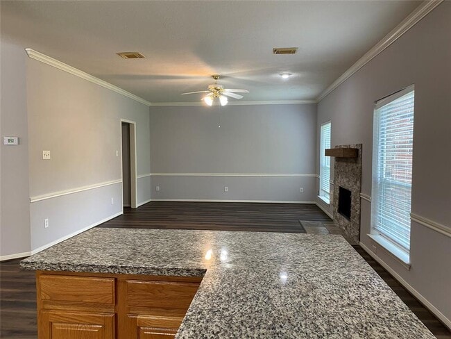 Building Photo - 6403 Portuguese Bend Dr