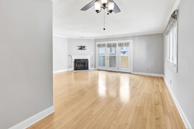 Building Photo - 66 Westview Terrace
