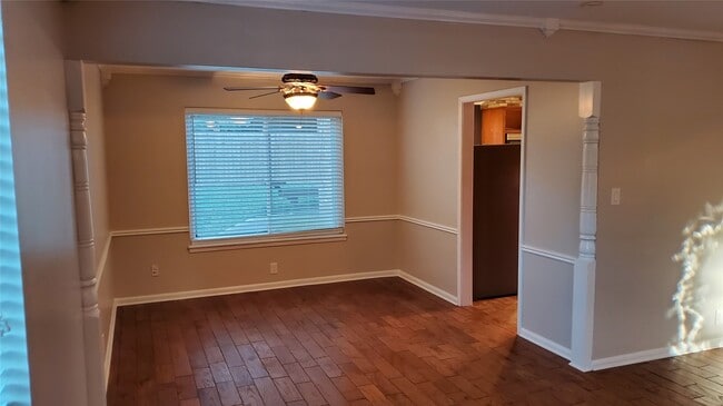 Building Photo - 7 Woody Creek Dr