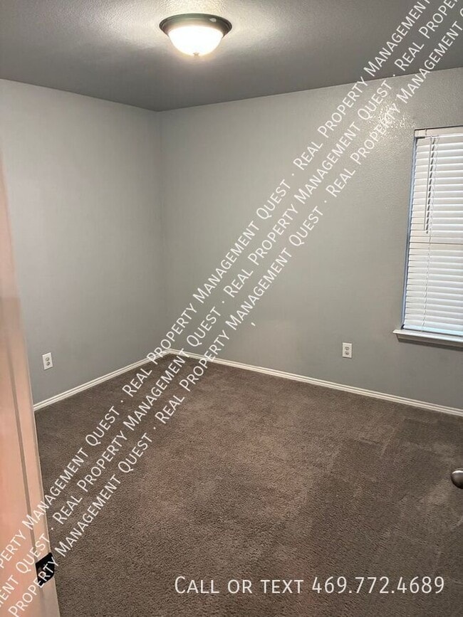 Building Photo - 1410 Beacon Hill Dr