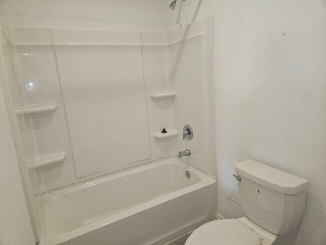 Building Photo - 4 Bedroom with 2 car garage