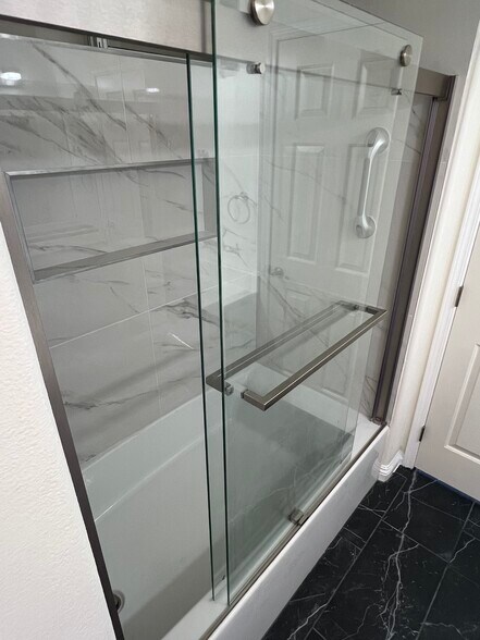 Building Photo - 2493 W Richmar Ave