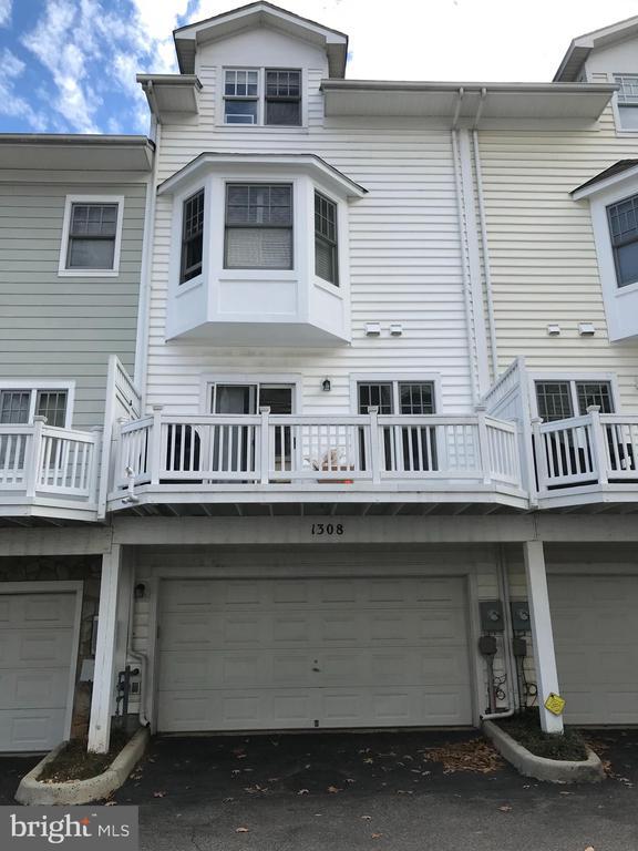 Building Photo - 1308 N Danville St