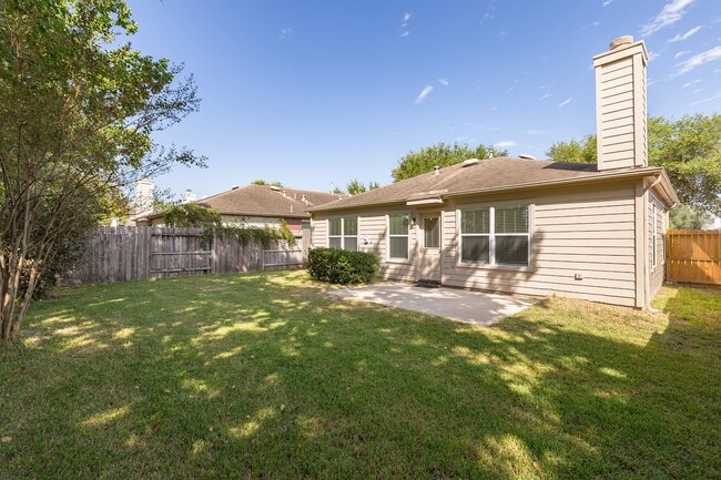 Building Photo - 7414 Rosebud Bend Dr