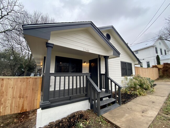 Primary Photo - 1146 Northwestern Ave