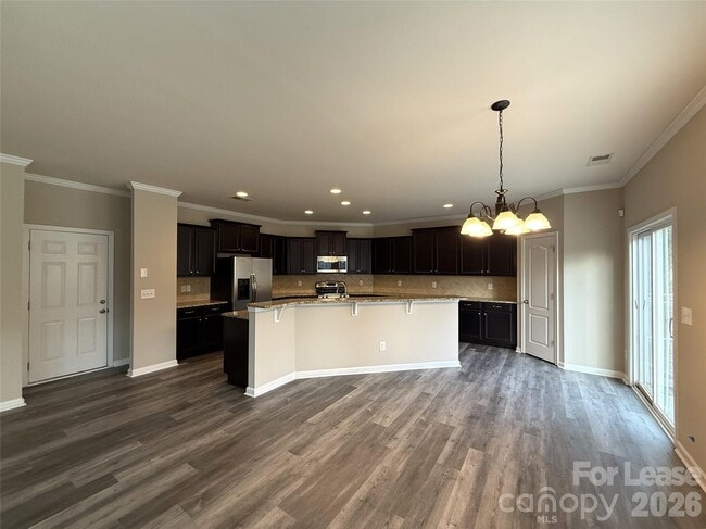 Building Photo - 1121 Wainscott Dr