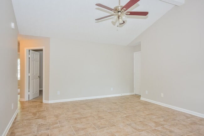Building Photo - 4104 Pepperwood Dr