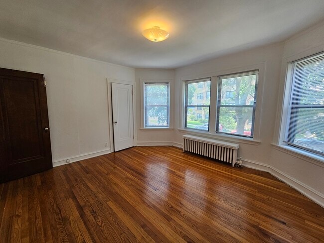 Building Photo - 5507 N Campbell Ave