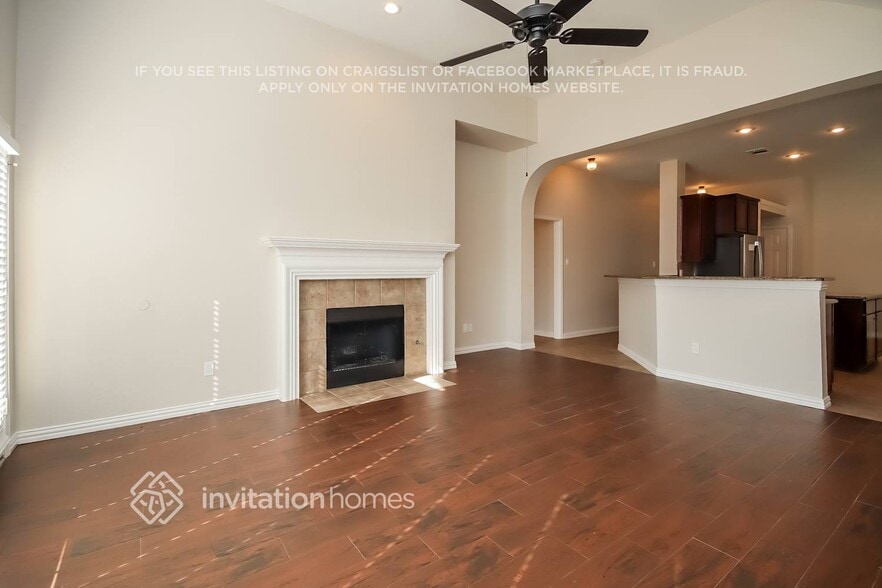 Building Photo - 222 Vernon Dr