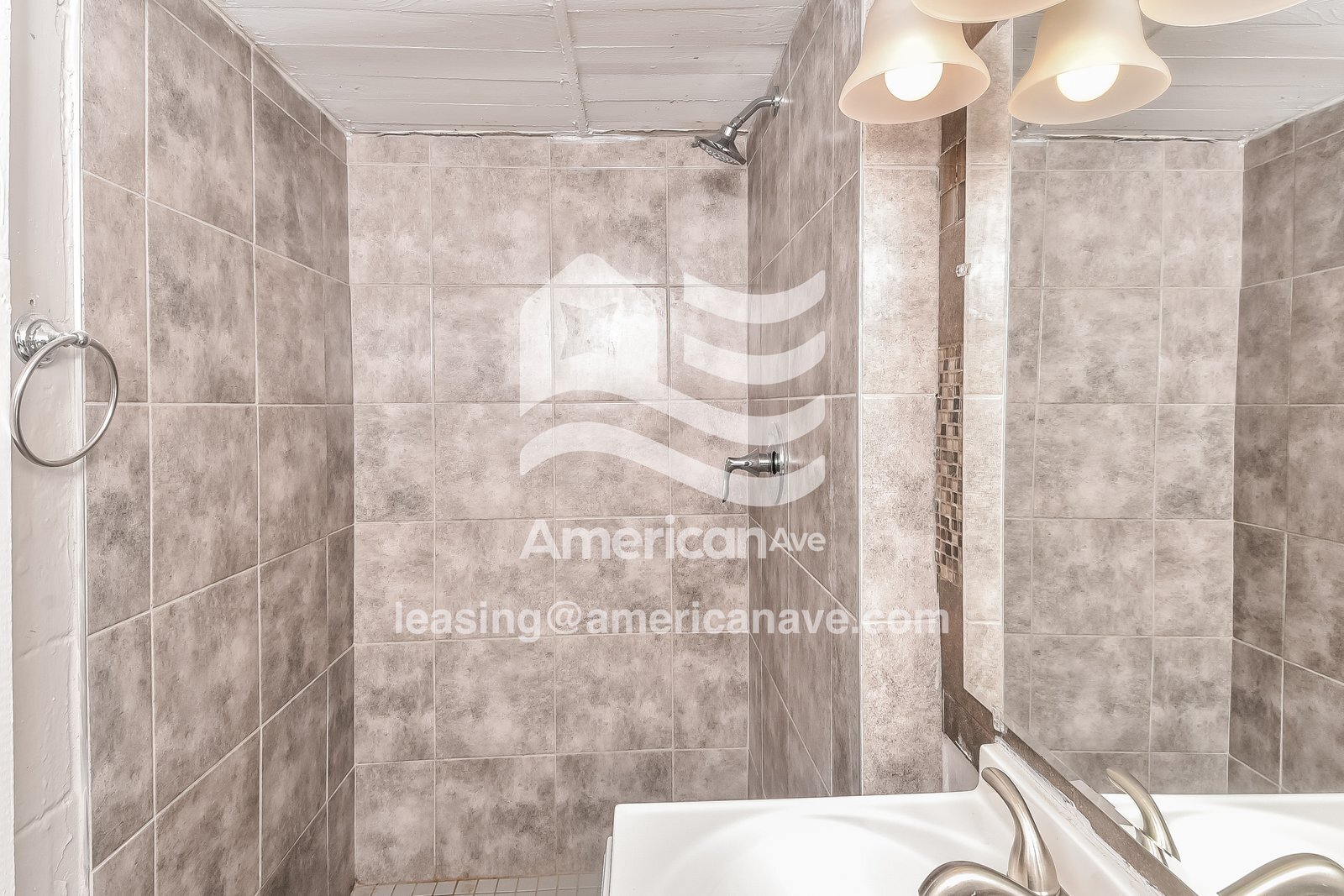 Building Photo - 305 Virginia Ave