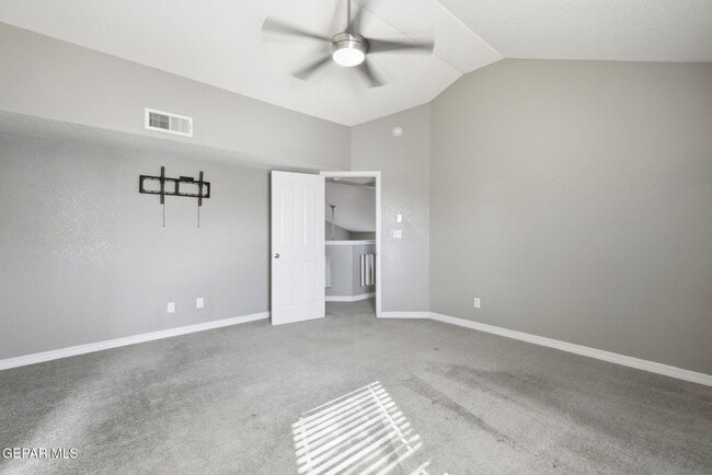 Building Photo - 2913 Pino Blanco Pl