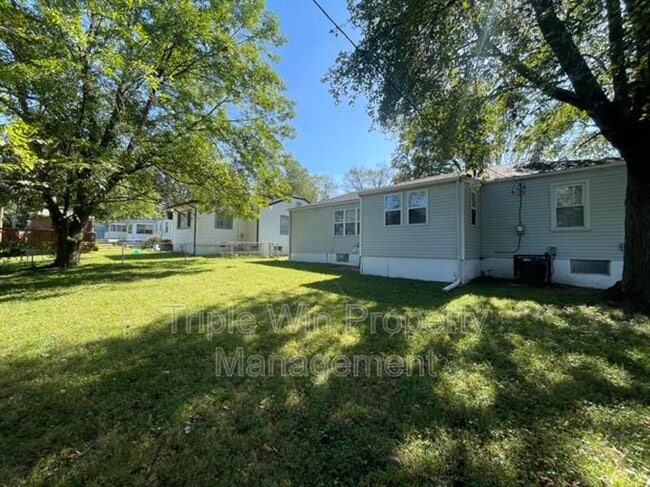 Building Photo - 1205 Nectar Dr