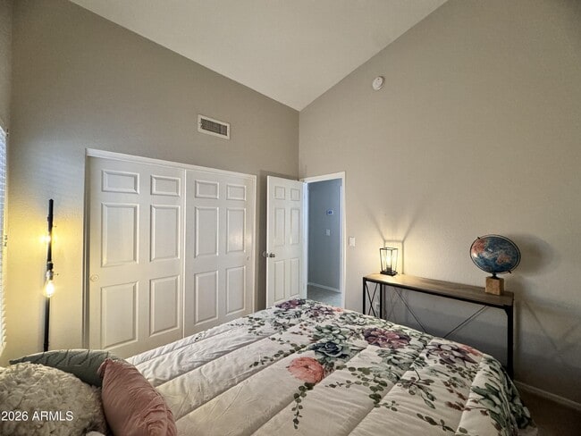 Building Photo - 1461 S Cholla Pl