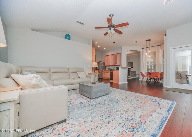 Building Photo - 120 Oceans Edge Dr