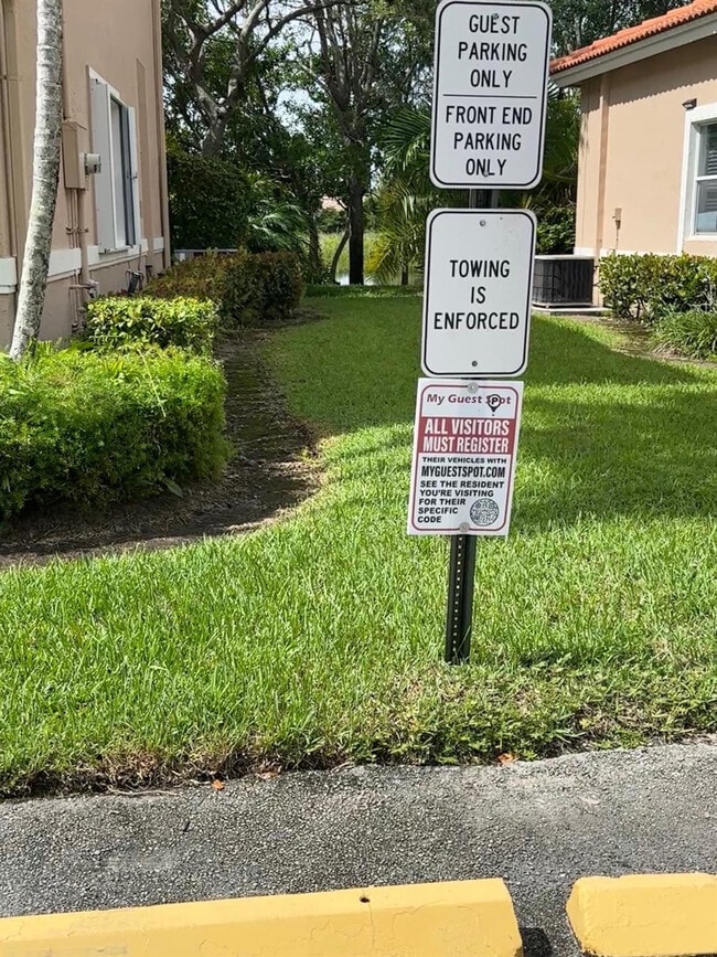 Building Photo - 639 NW 130th Way