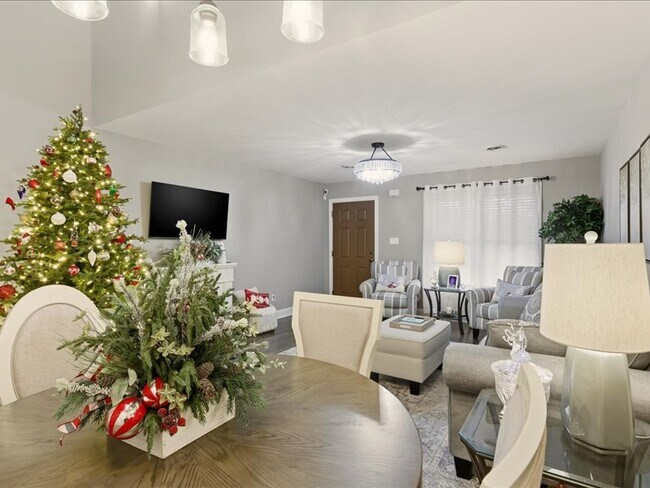 Building Photo - 10959 Woodford Bend Way