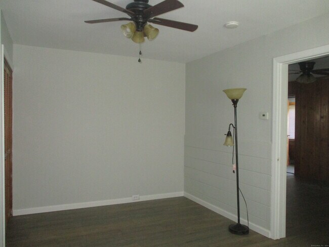 Building Photo - 10 Leuvine St