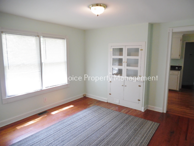 Building Photo - 3931 Locust Hill Rd
