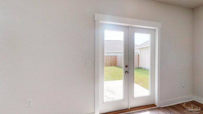 Building Photo - 5865 Danbury Blvd