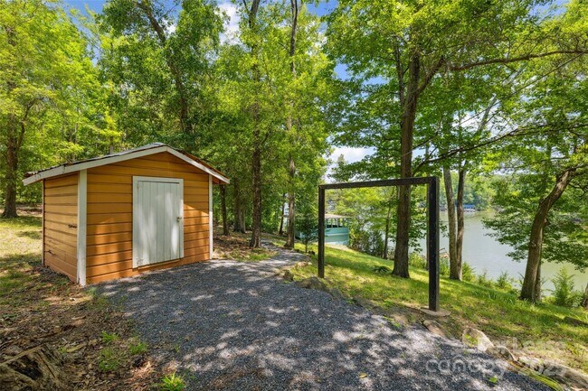 Building Photo - 4116 Tuffy Ln